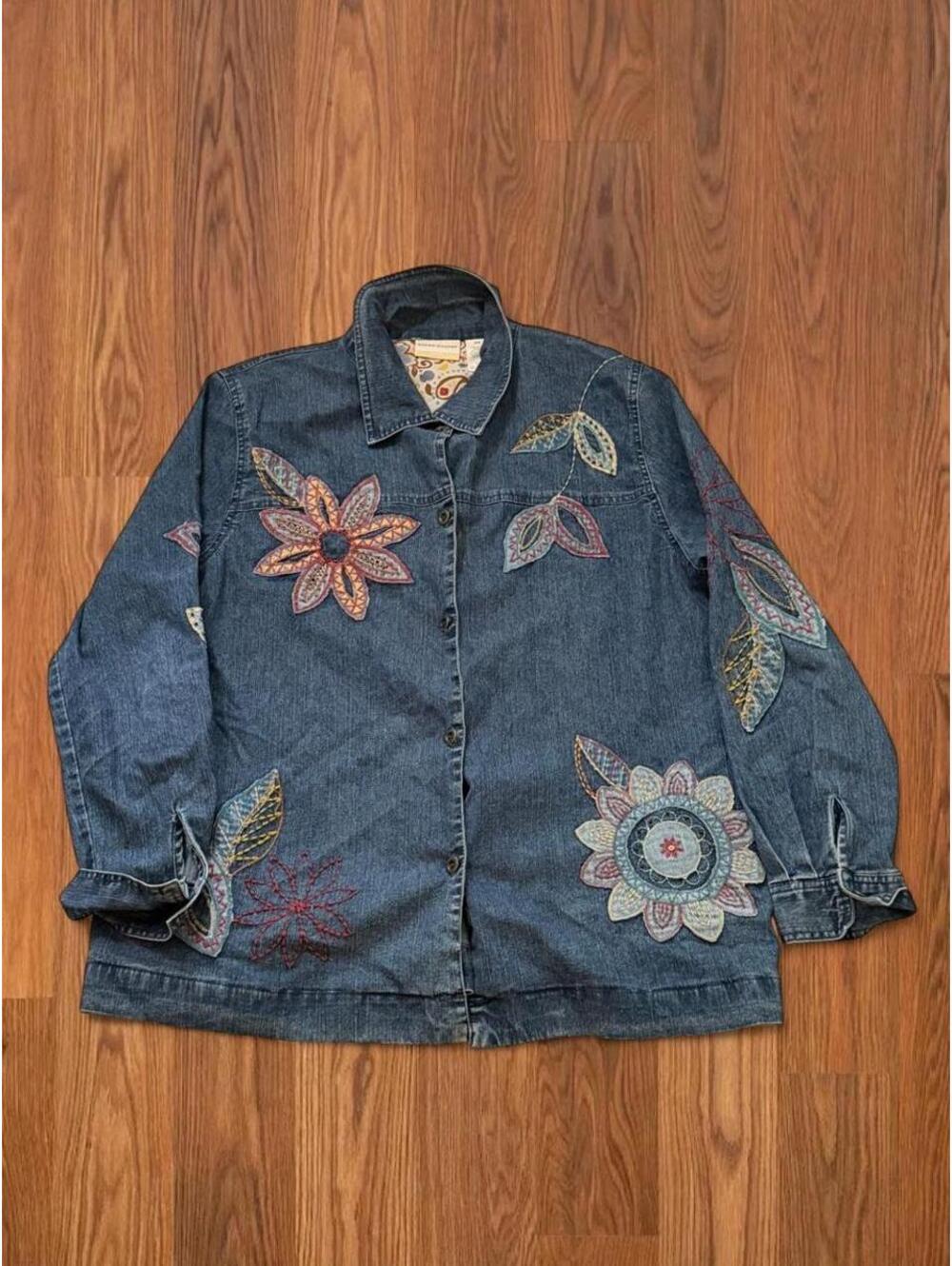 Alfred Dunner Womens Denim Jacket Size 16W Blue Floral Embroidered Button Up